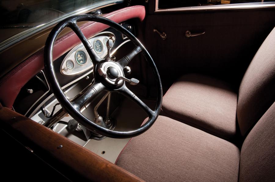  Lincoln Model K Town Sedan 1931 года  (фото 4 из 7)